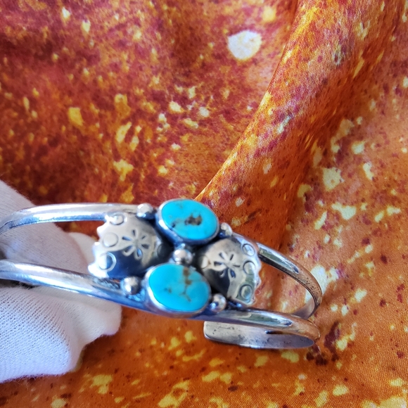 Sterling Southwest Turquoise Cuff - Picture 4 of 7